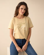 Camiseta con estampado en relieve para mujer - Amarillo