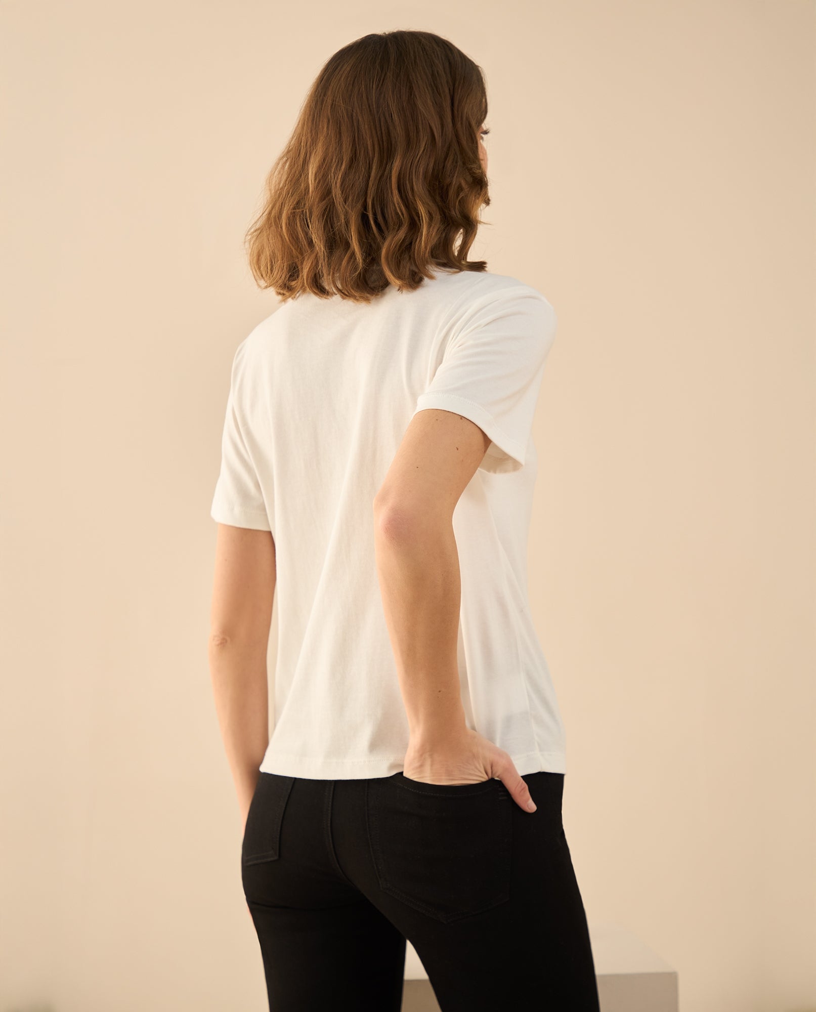 Camiseta con detalles bordados para mujer - Crudo 34_102G101_CRU110602_4