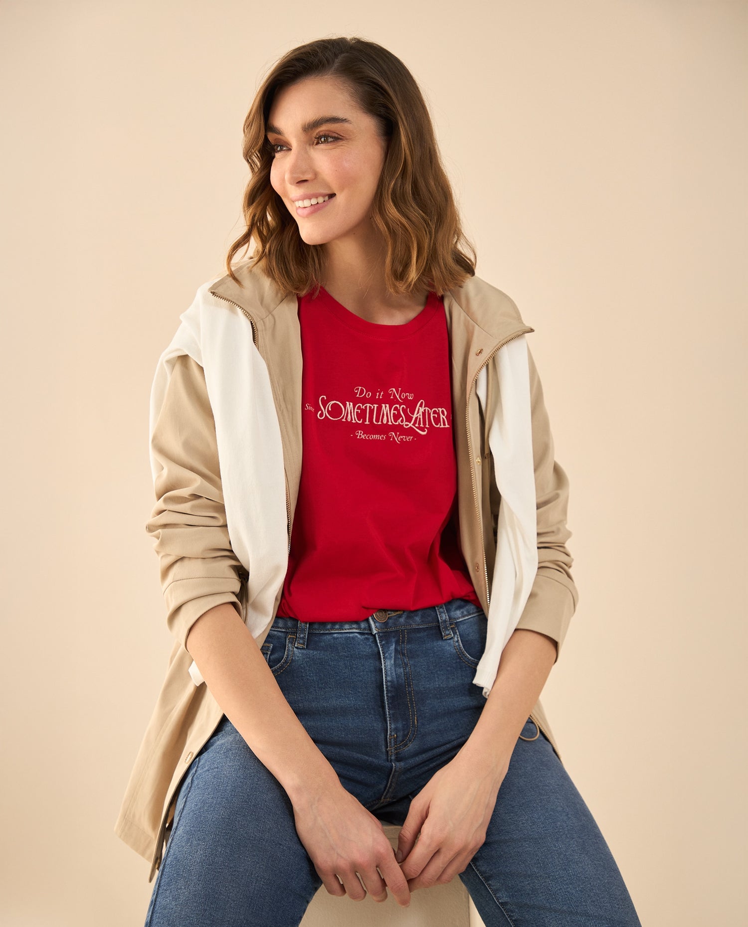 Camiseta con detalles bordados para mujer - Rojo