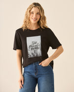 Camiseta manga corta con estampado al frente para mujer - Negro