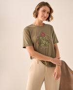Camiseta Verde Bordado Floral Wild Blooms - Verde