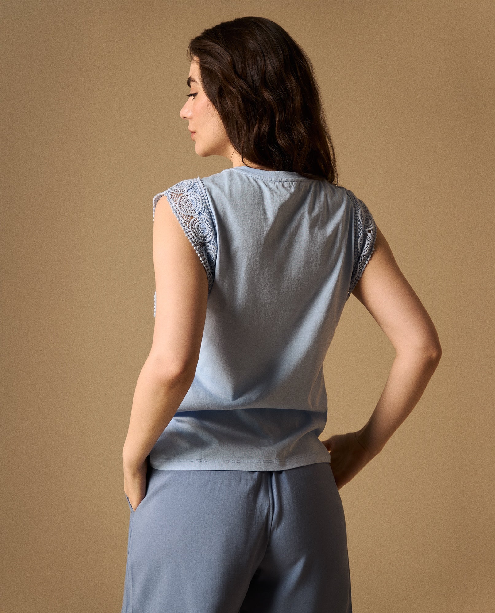 Camiseta con Detalles de Encaje - Azul 34_109G008_AZU154030_5