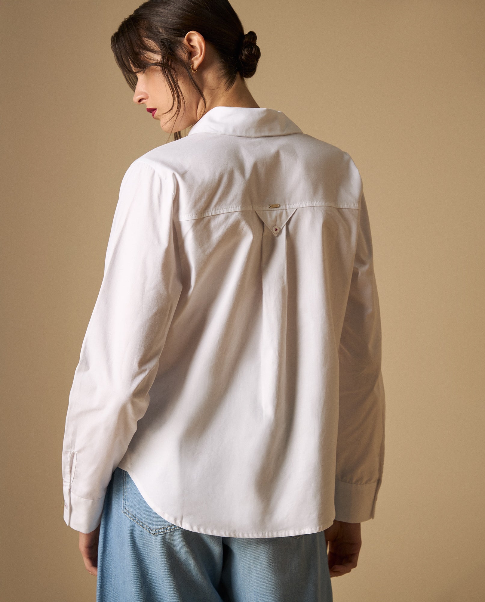 Camisa manga larga con bordado en pecho y puño - Blanco 34_111H003_BLA110601_6