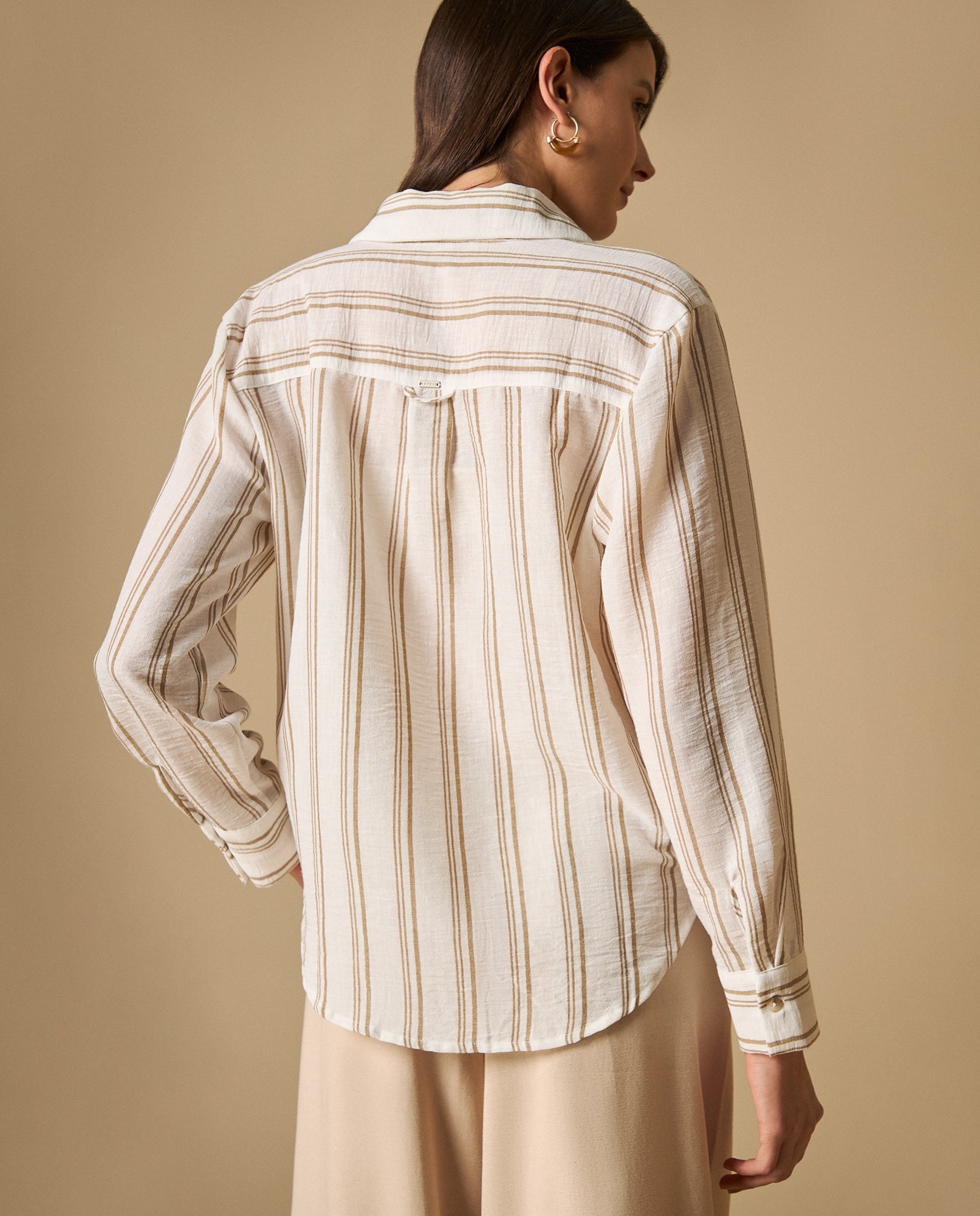 Camisa manga larga con bordado y cuello camisero - Crudo 34_111H008_CRU110604_4