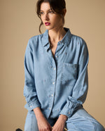 Camisa bordada manga larga cuello camisero - Azul