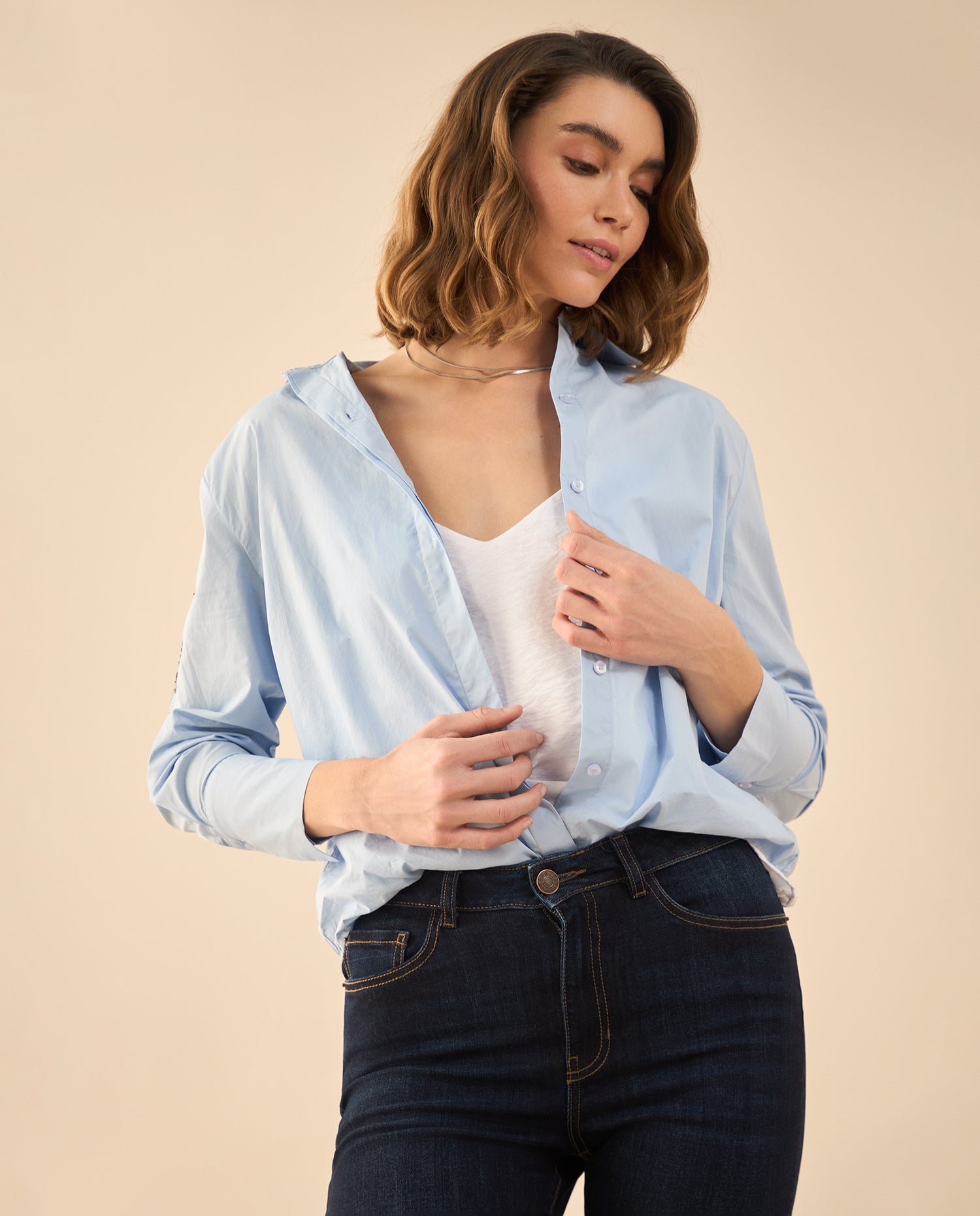 Camisa con apliques de piedras para mujer - Azul