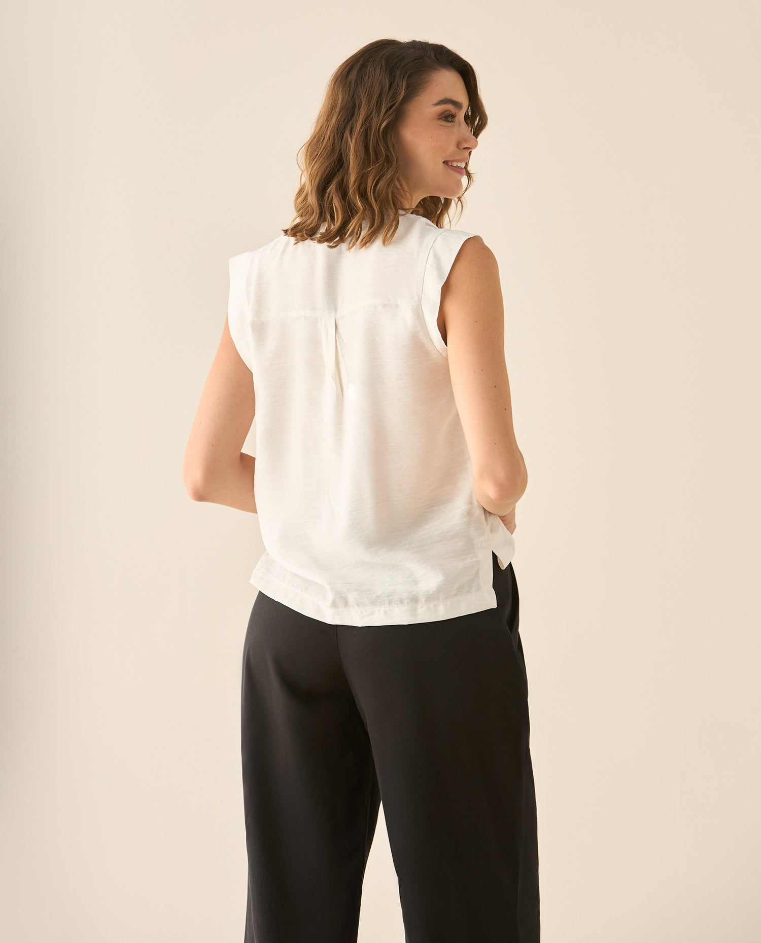 Camisa de diseño cerrado para mujer - Blanco