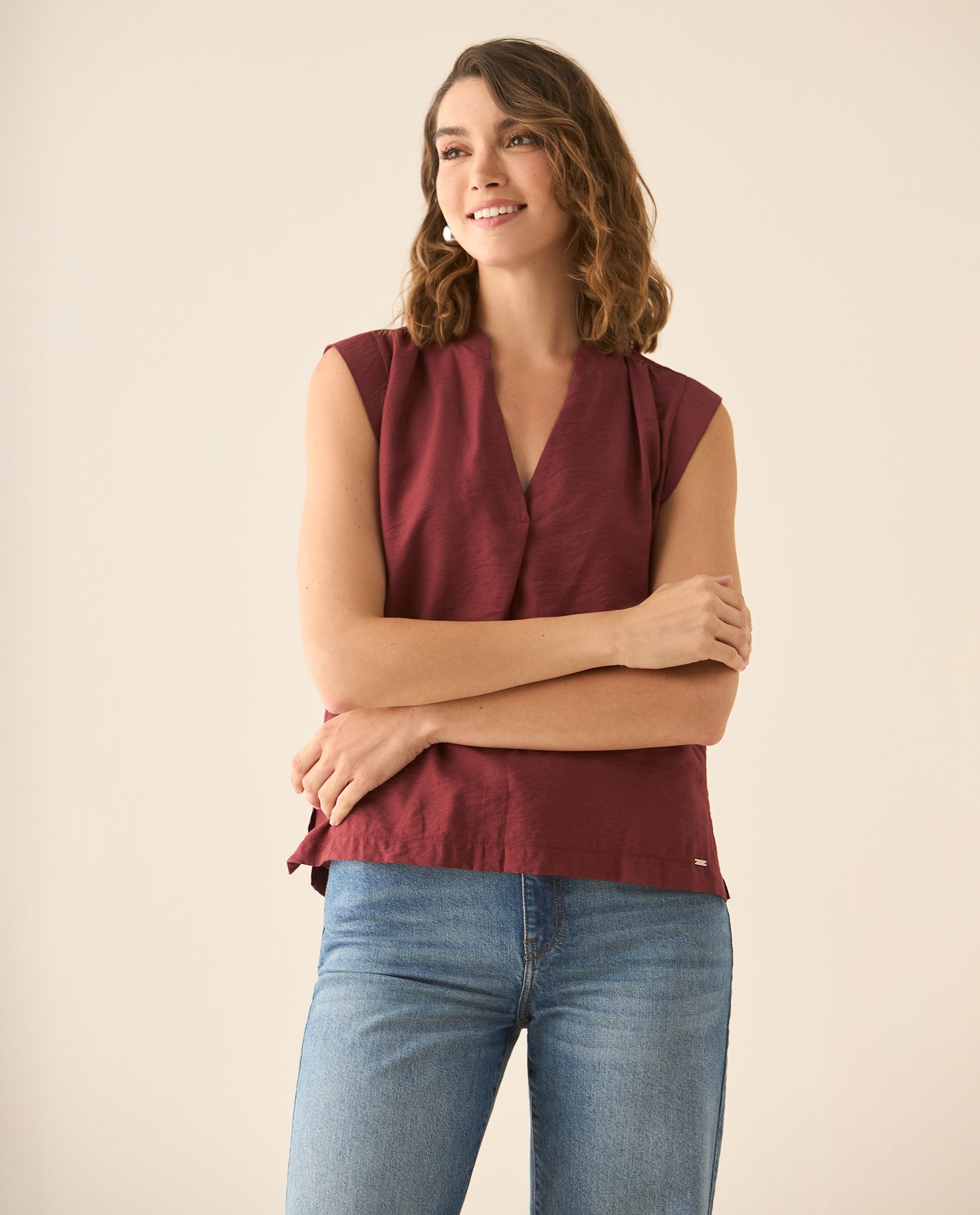Camisa de diseño cerrado para mujer - Rojo 34_113G002_ROJ191531_0