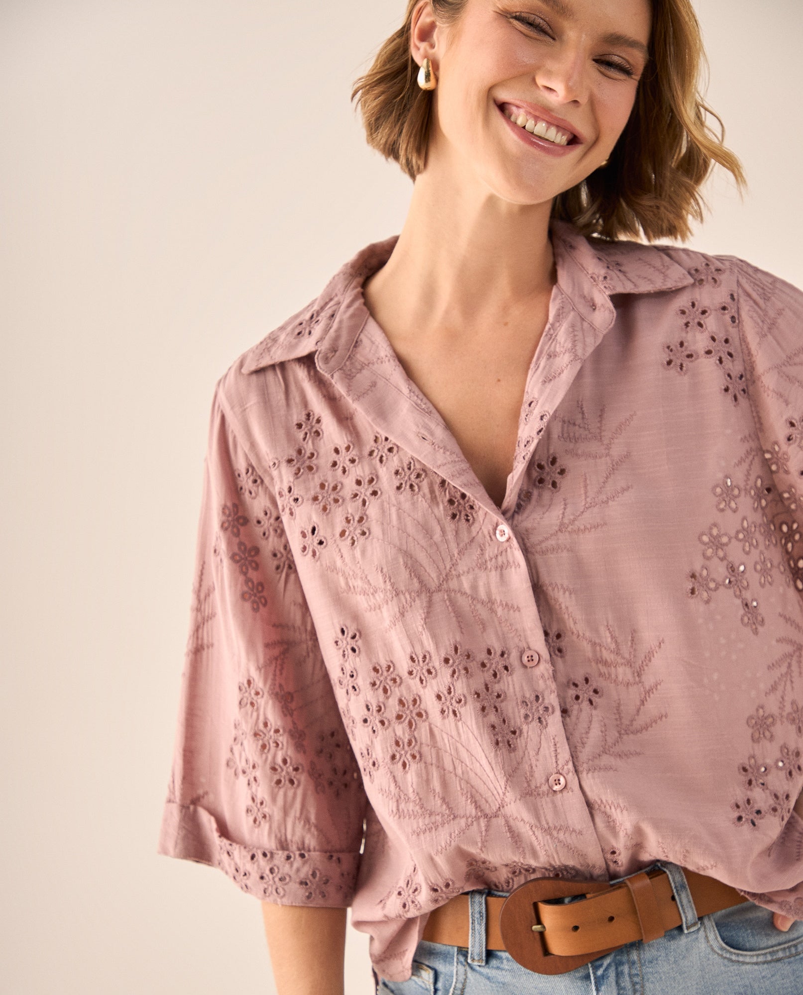 Camisa Verde con Bordados Calados Florales - Rosa 34_119G000_ROS161806_0