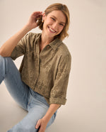 Camisa Verde con Bordados Calados Florales - Verde
