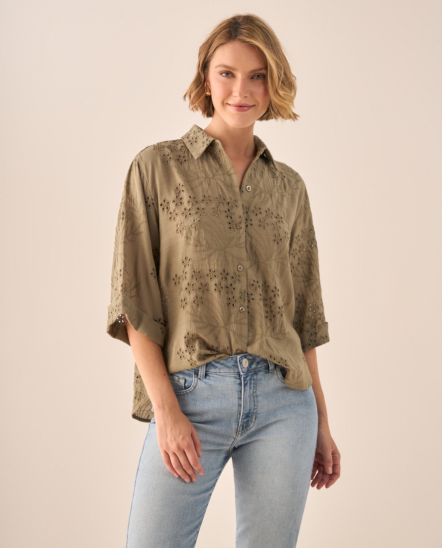 Camisa Verde con Bordados Calados Florales - Verde