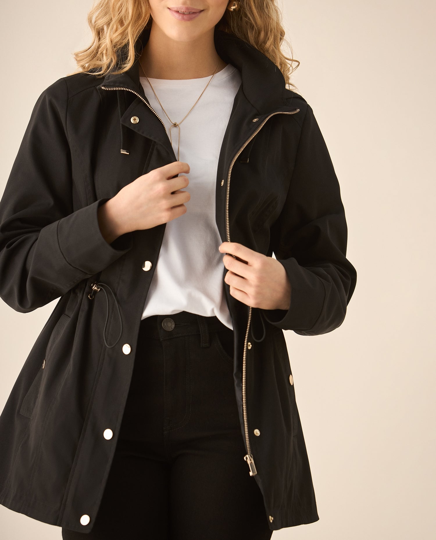 Chaqueta con capucha para mujer - Negro