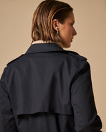 Trench Azul Bahía con Cinturón Ajustable - Azul