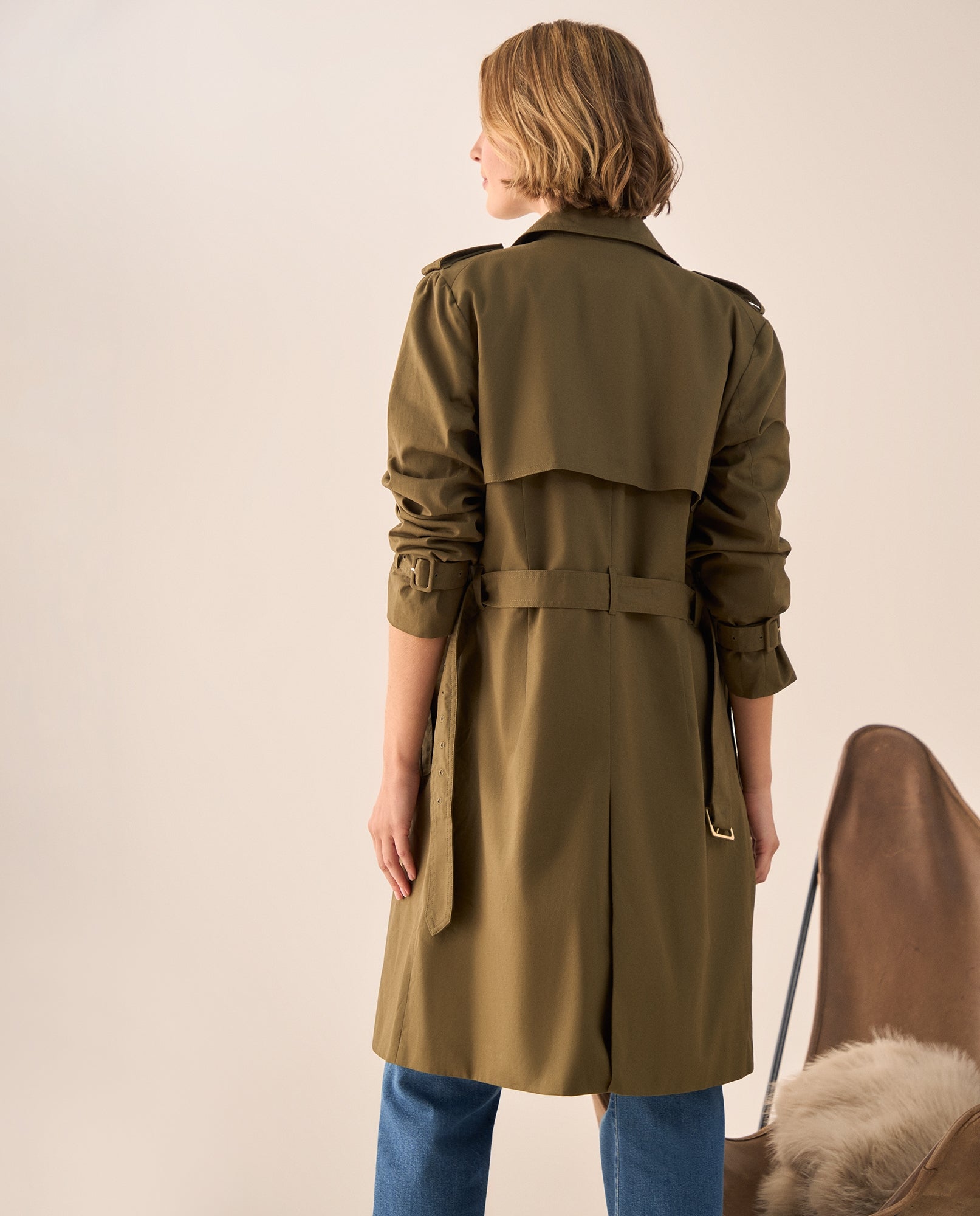 Trench Azul Bahía con Cinturón Ajustable - Verde 34_120G921_VER184105_5