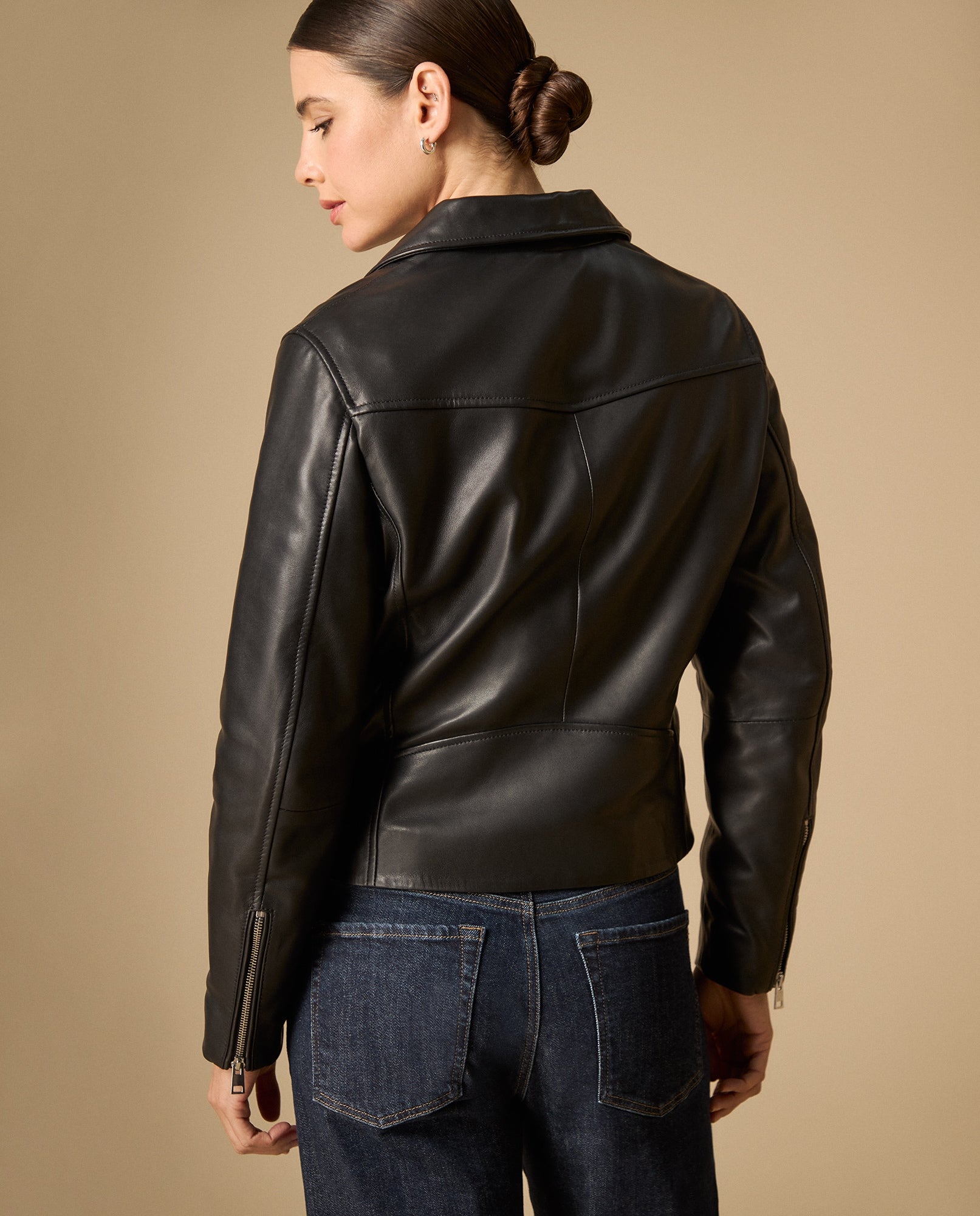 Chaqueta de cuero estilo biker con cierre diagonal - Negro 34_120G923_NEG193909_6