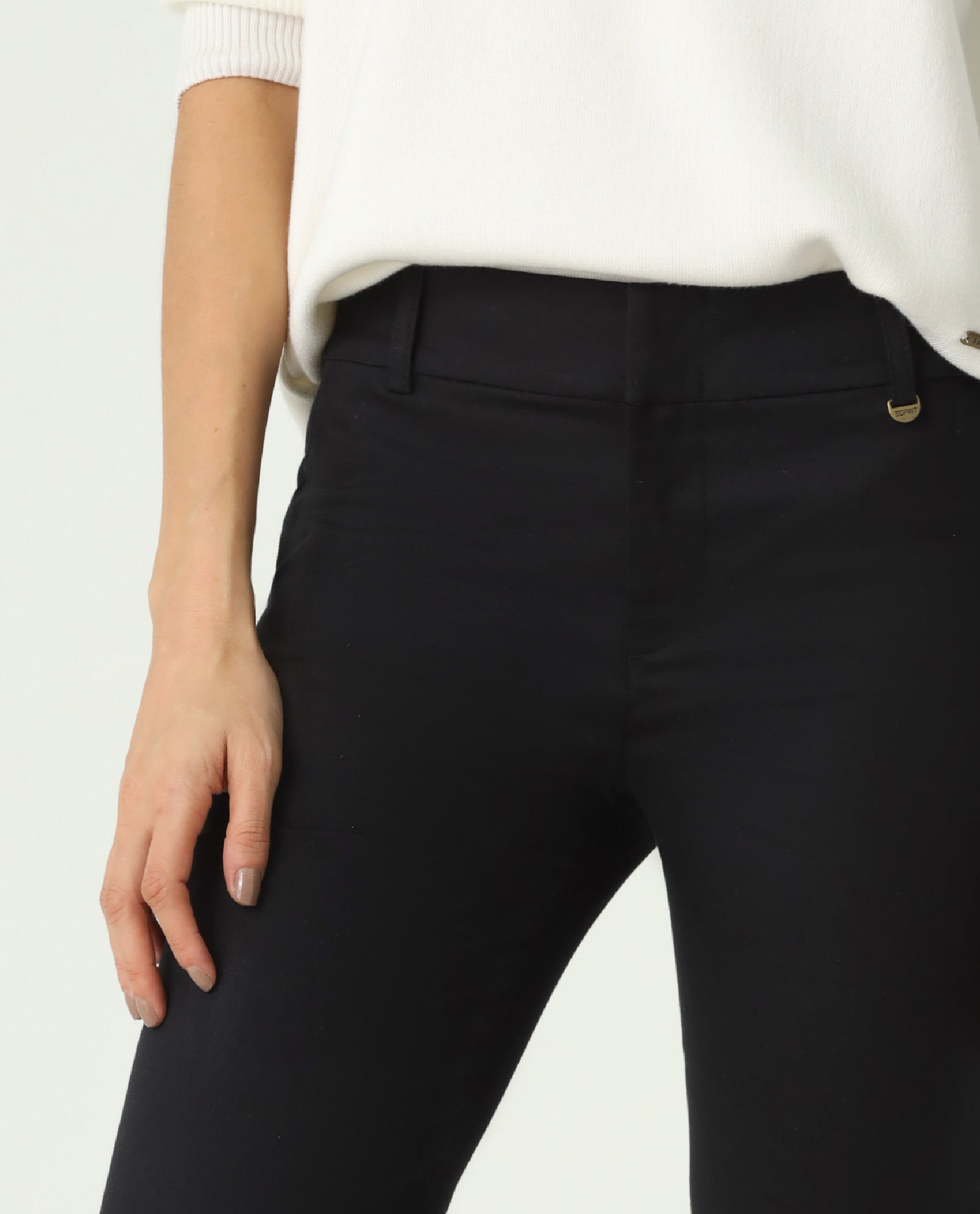 Pantalón Weekend pierna recta con ruedo doblado - Negro 34_1300000_090000_5