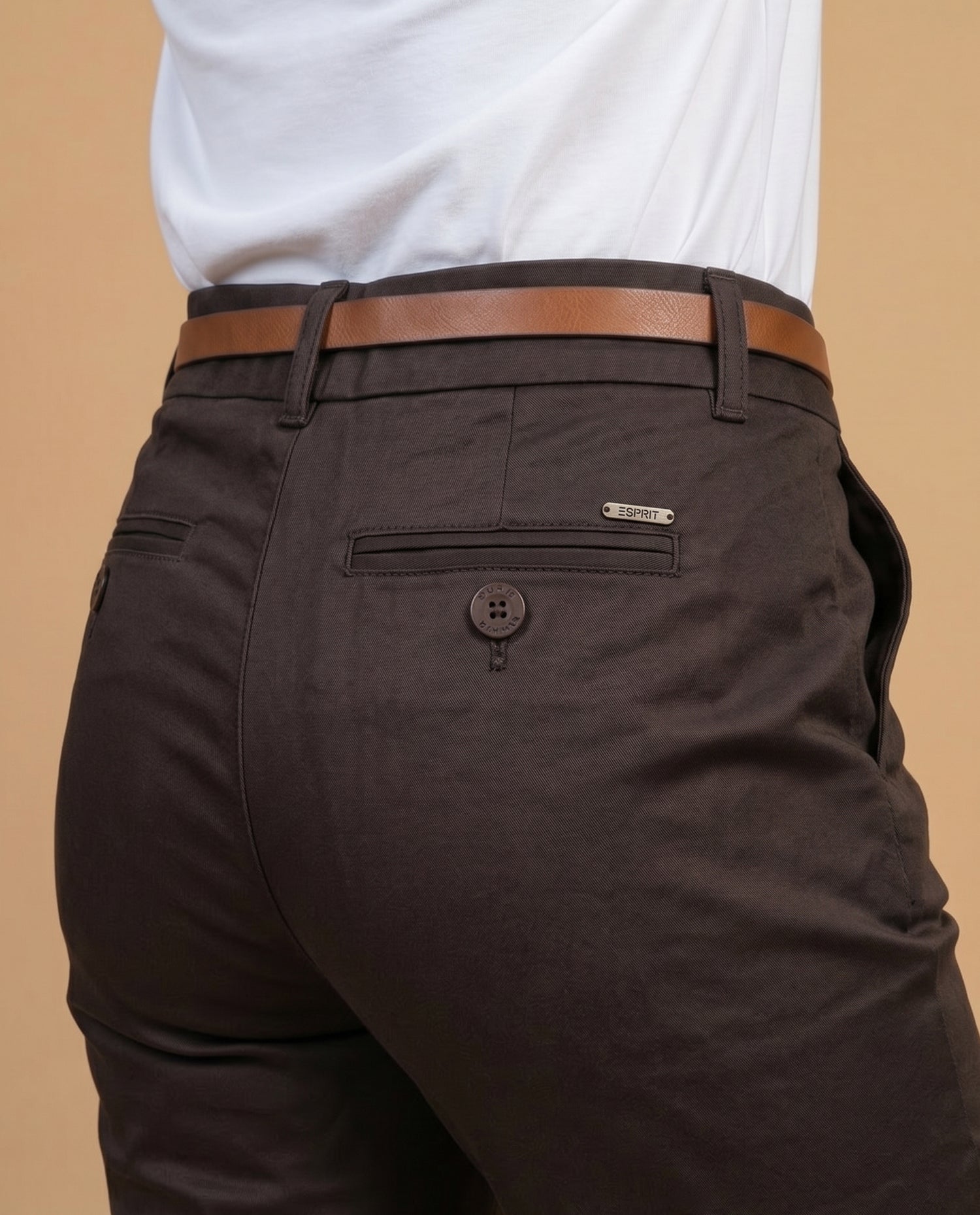 Pantalón tubo weekend corte estilizado - Café