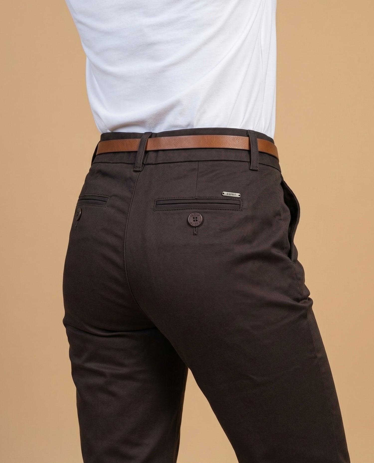 Pantalón tubo weekend corte estilizado - Café