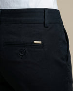Pantalón tubo weekend corte estilizado - Negro