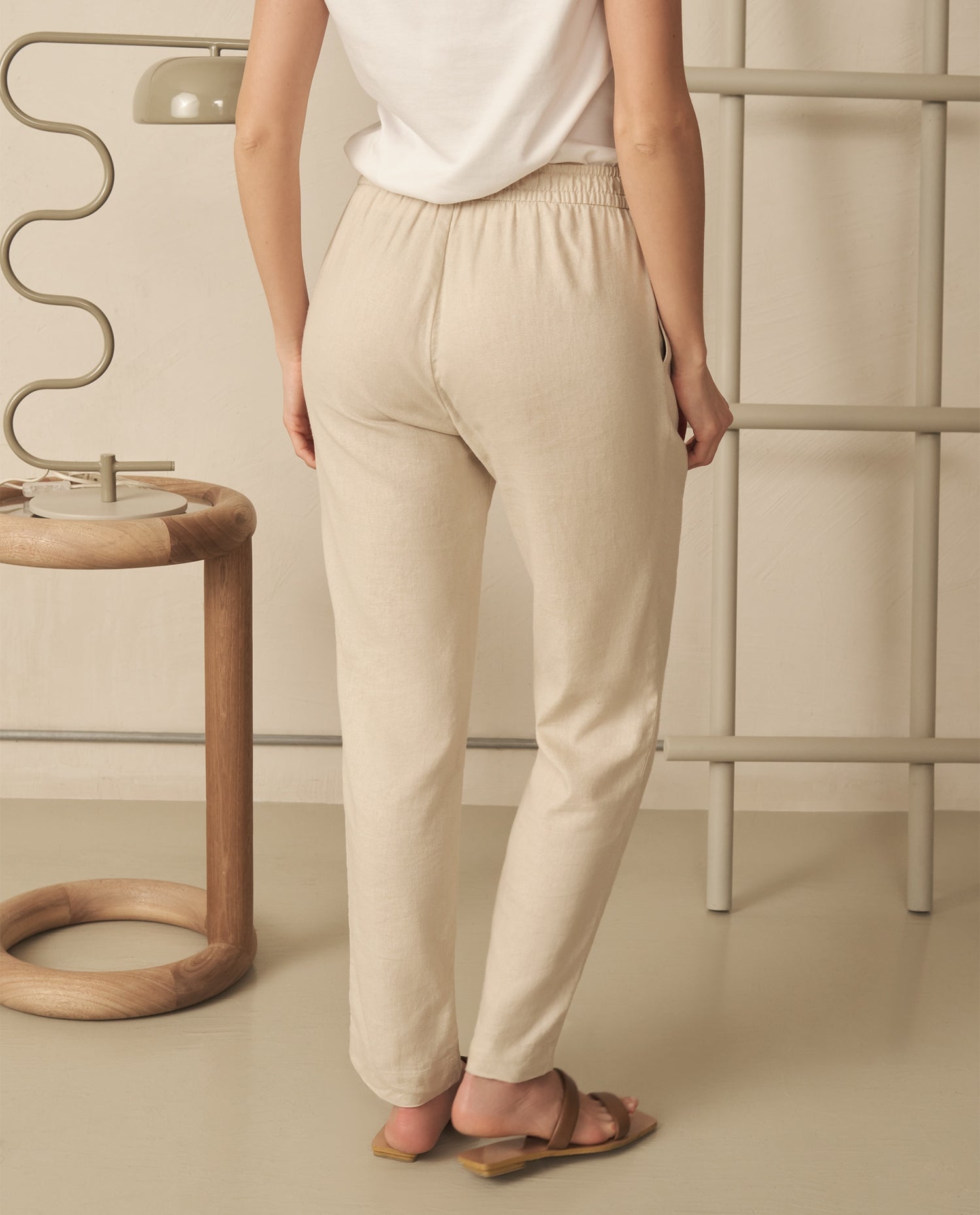 Pantalón con elástico en cintura para mujer - Beige