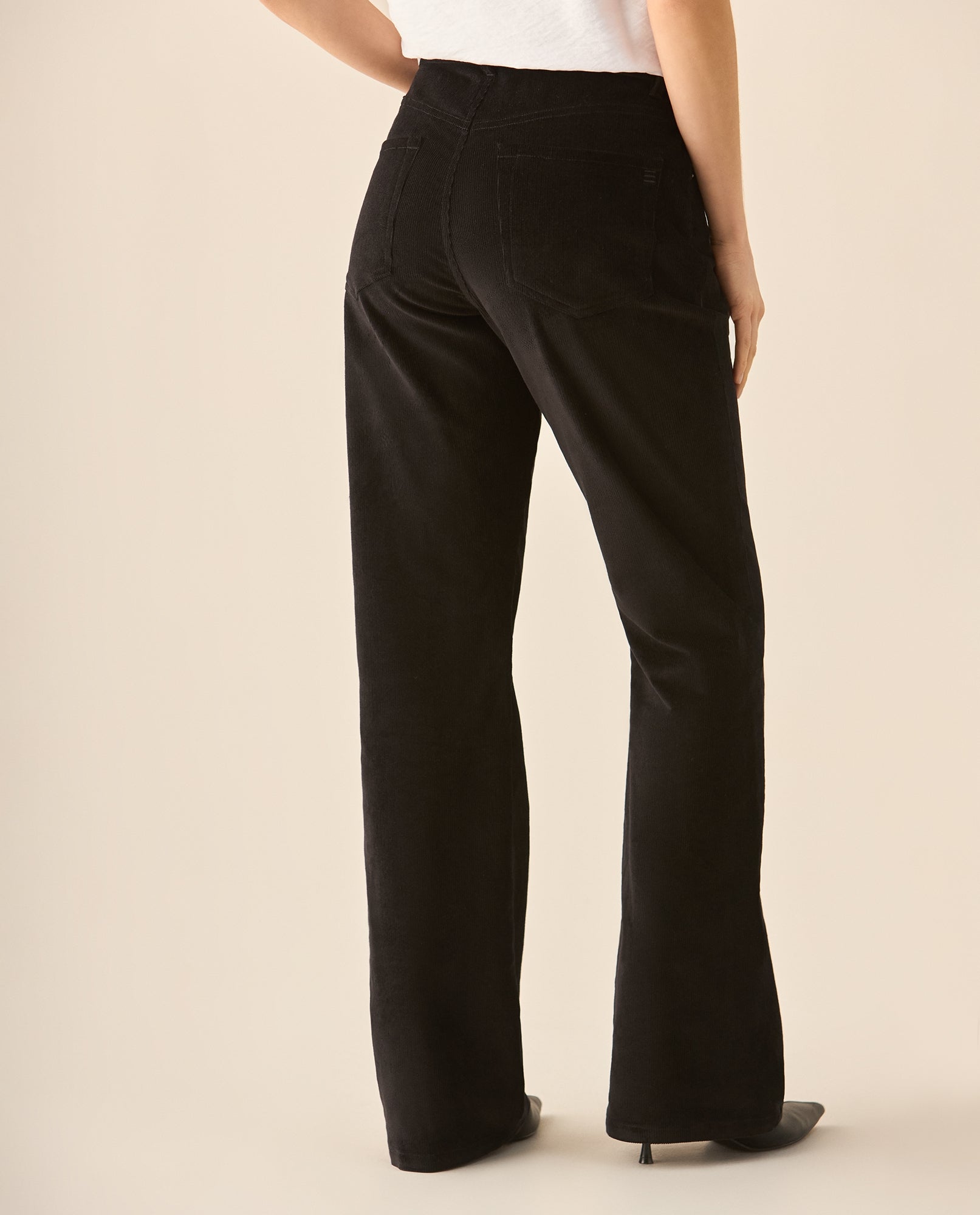 Pantalón Pana Boot Cut - Negro 34_130G920_NEG190303_5