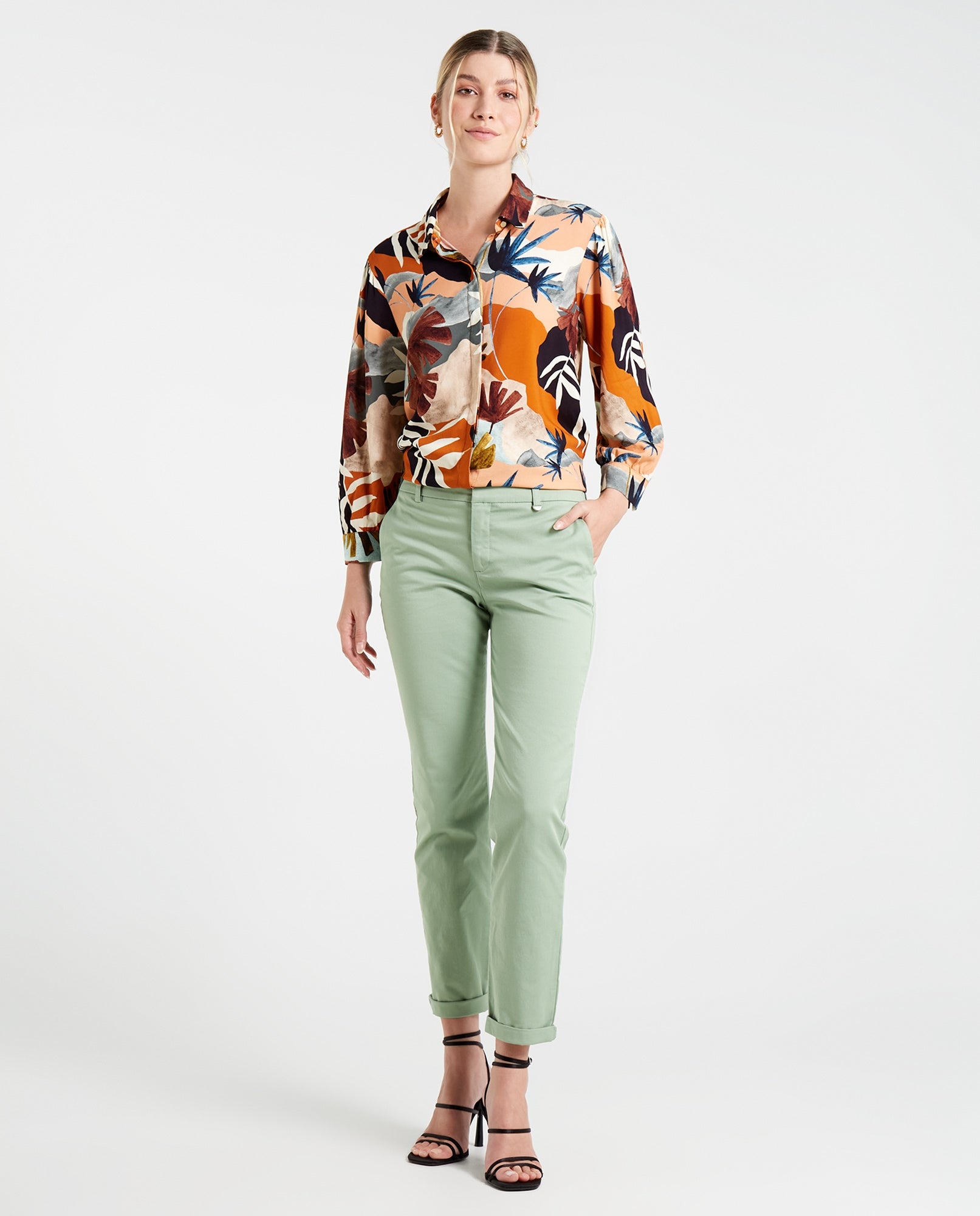 Pantalón con bolsillos diagonales para mujer - Verde 34_132E001_A00969_0
