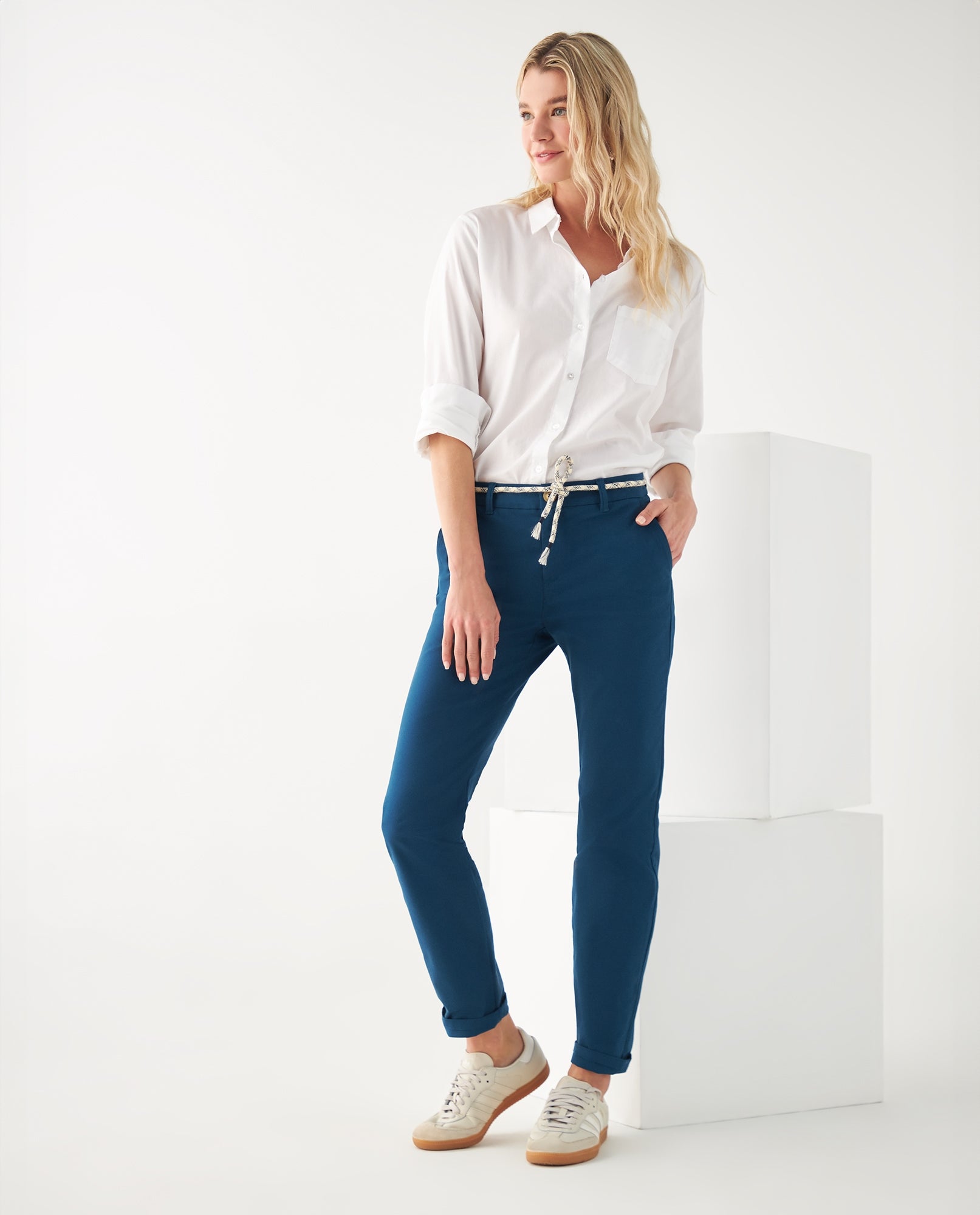 Pantalón tipo chino para mujer - Azul 34_132F002_AZU194033_0