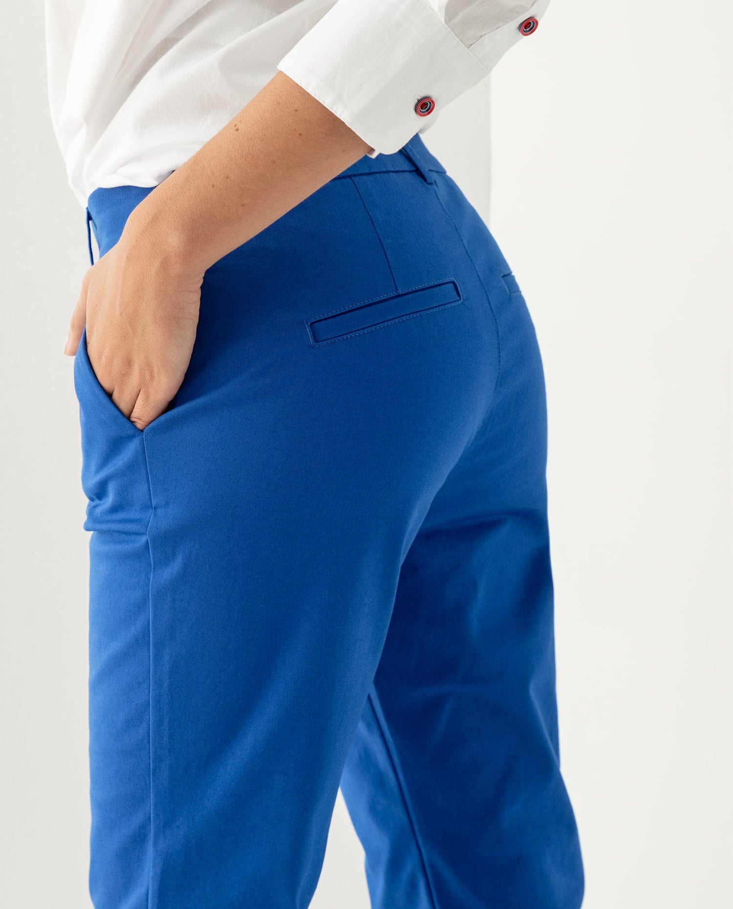 Pantalón con broche y cierre ocultos para mujer - Azul