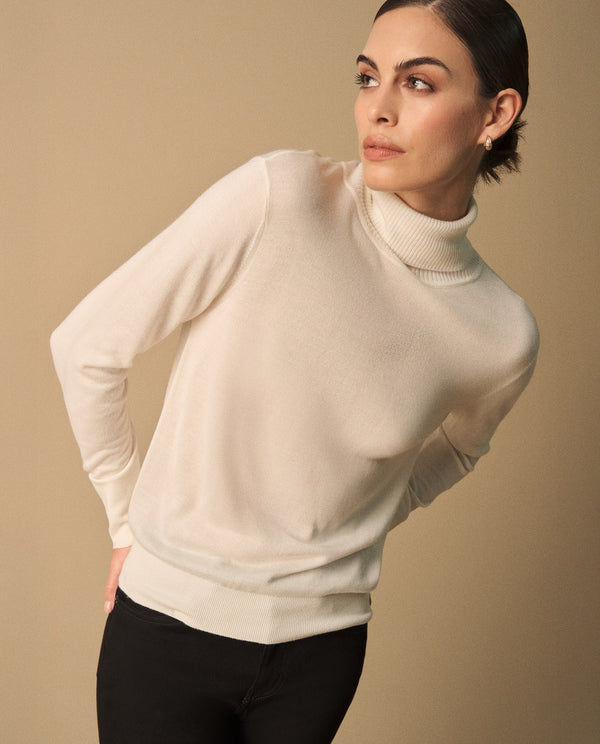 Buzo tejido de cuello alto para mujer - Crudo 34_160G914_CRU110602_0