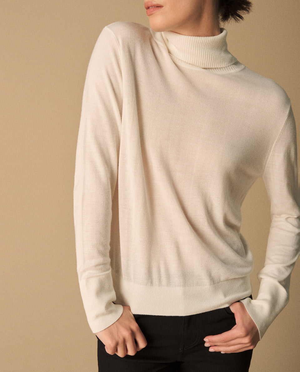 Buzo tejido de cuello alto para mujer - Crudo 34_160G914_CRU110602_5