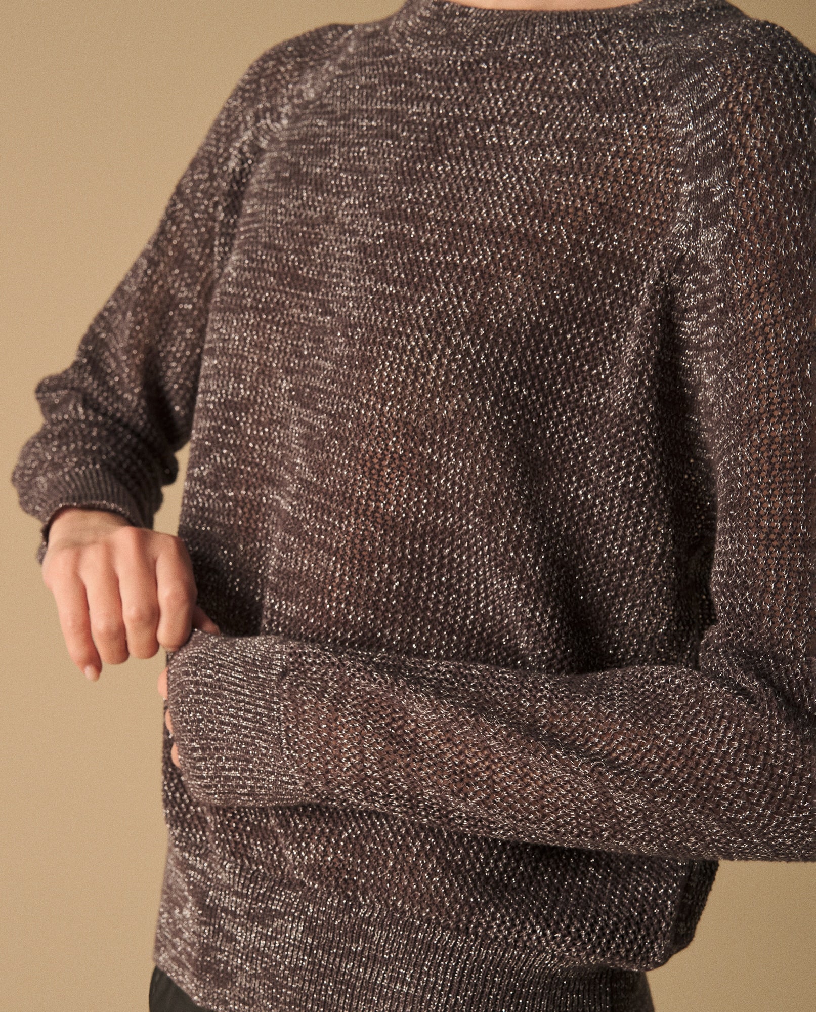 Suéter Gris con Detalles Metálicos - Gris 34_169G203_GRI185203_6