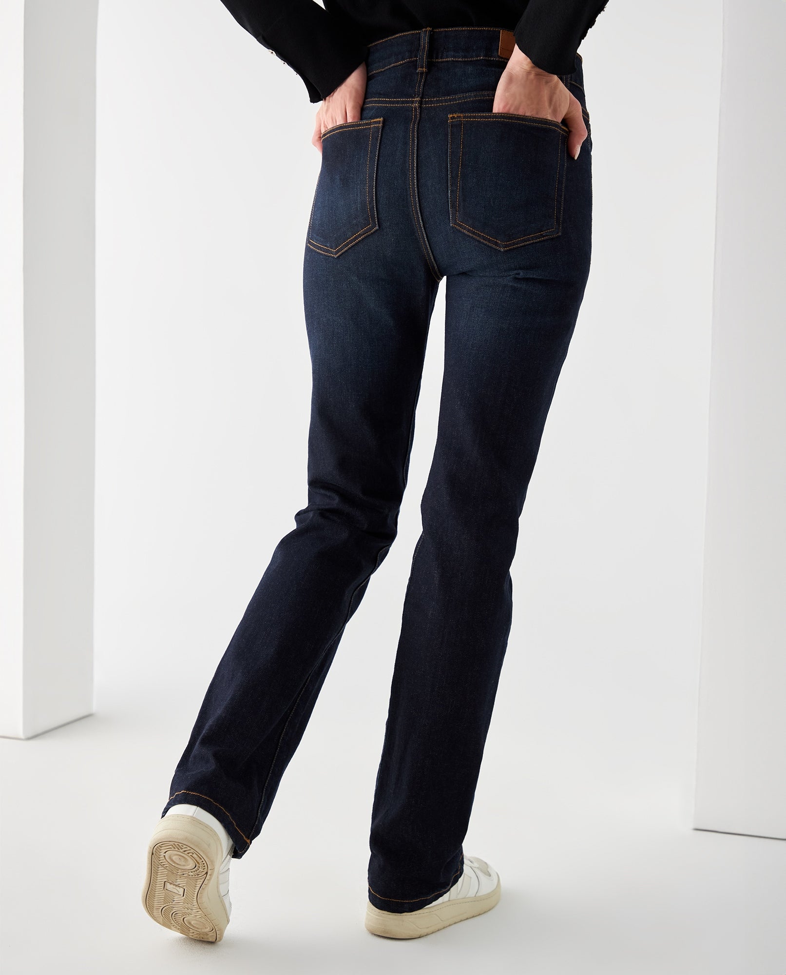 Jean Straight oscuro para mujer - Azul 34_1700902_AZU174027_4