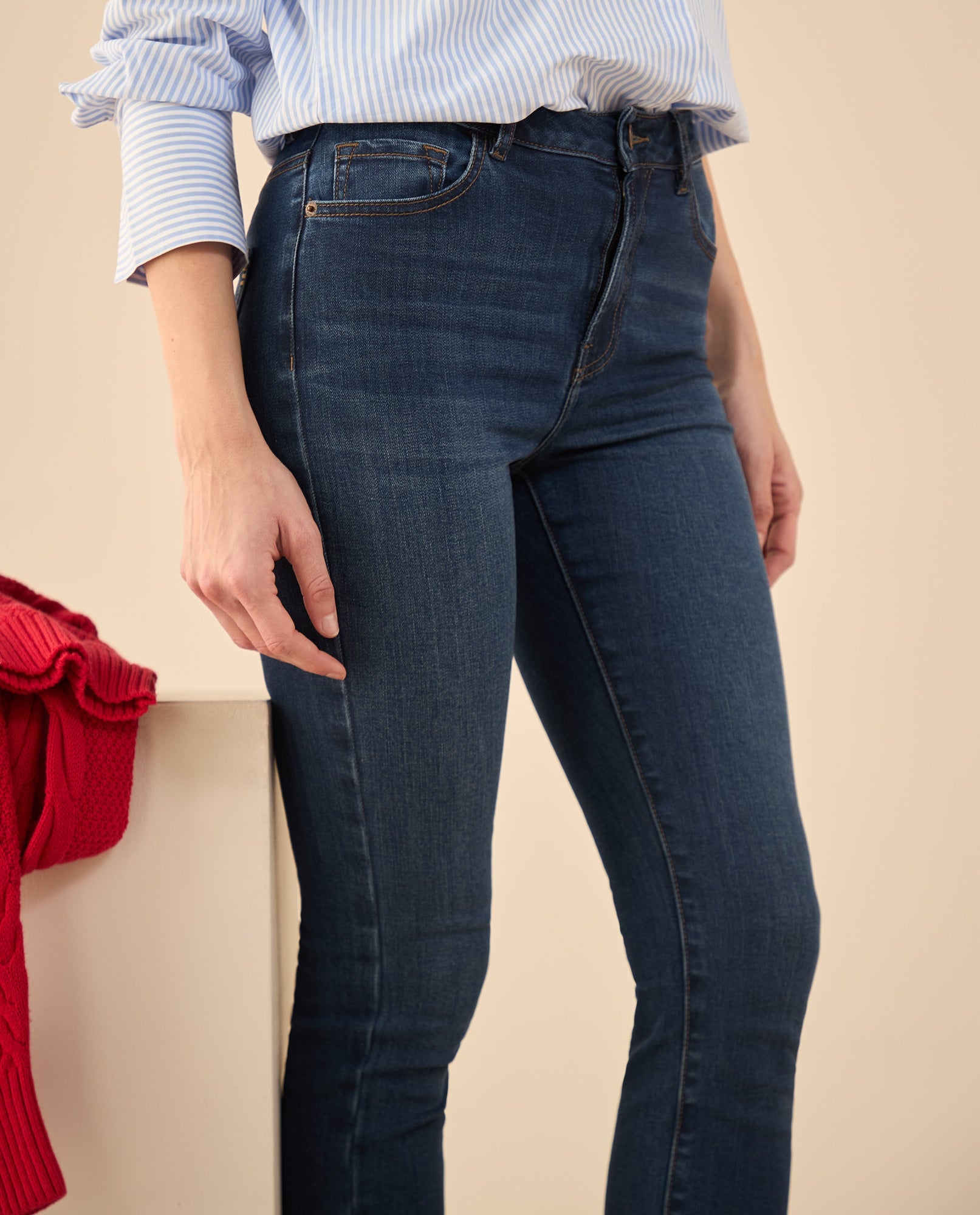 Jean slim tono oscuro para mujer - Azul 34_170G911_AZU193933_5
