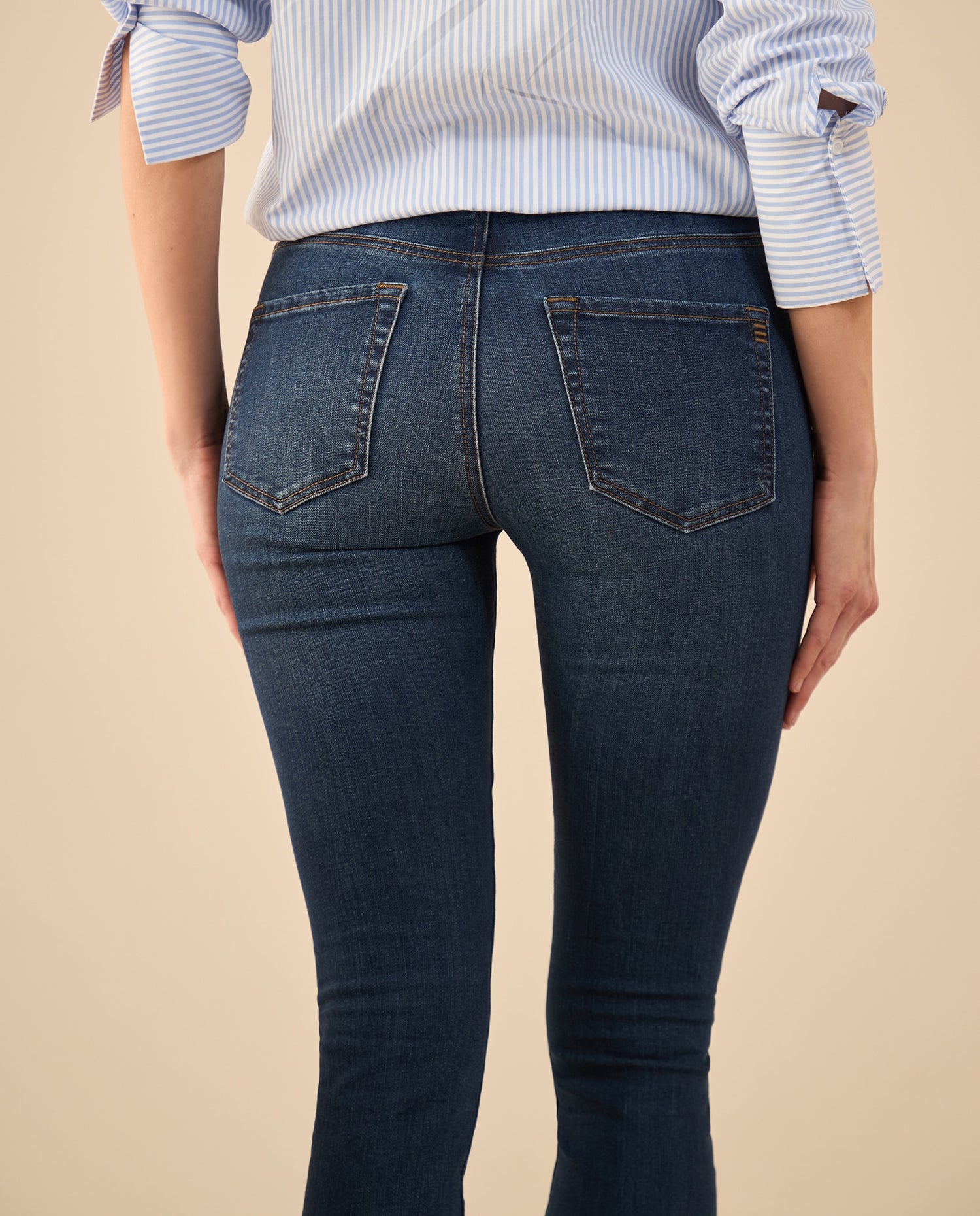 Jean slim tono oscuro para mujer - Azul