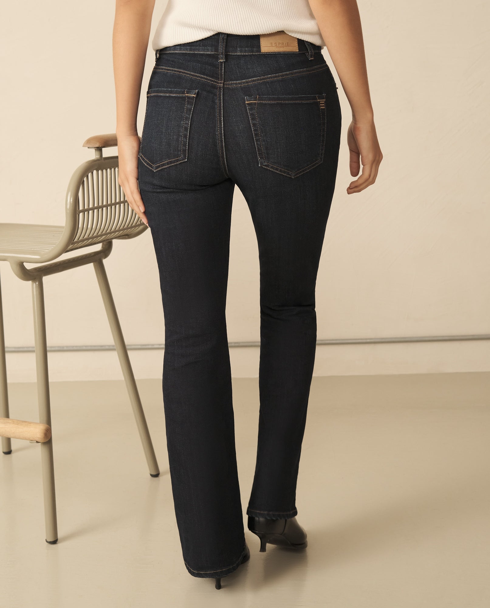 Jean tono oscuro para mujer - Azul 34_170G914_AZU193933_4