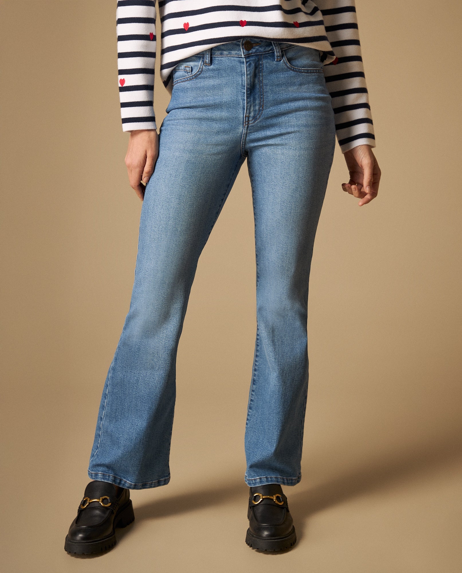 Jean flare de denim con elastano - Azul 34_171H000_AZU174027_3