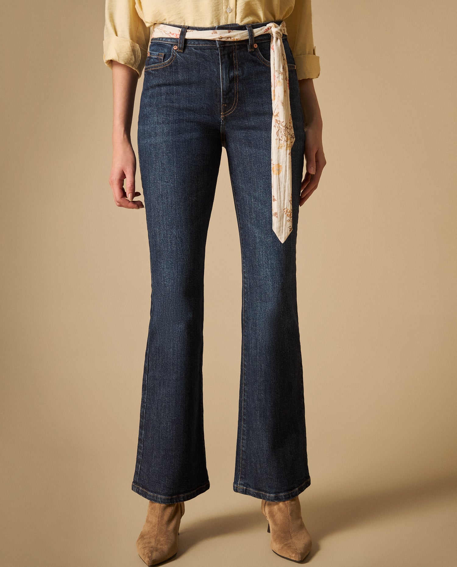 Jean bootcut largo regular tiro medio - Azul