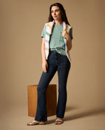 Jean Boot Cut Azul Oscuro Tiro Medio - Azul