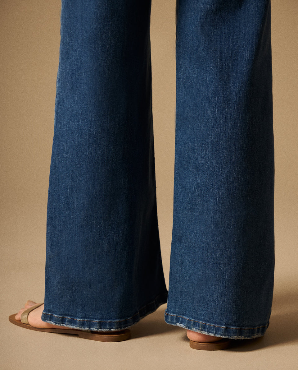 Jean Flared Azul con Silueta Retro - Azul