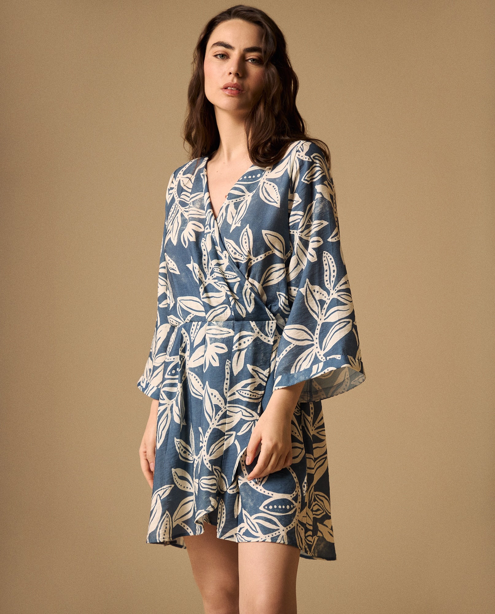 Vestido Wrap Azul con Estampado Tropical - Azul 34_199G000_AZU174015_0