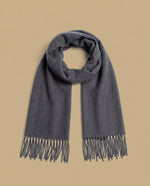 Bufanda con flecos - Gris