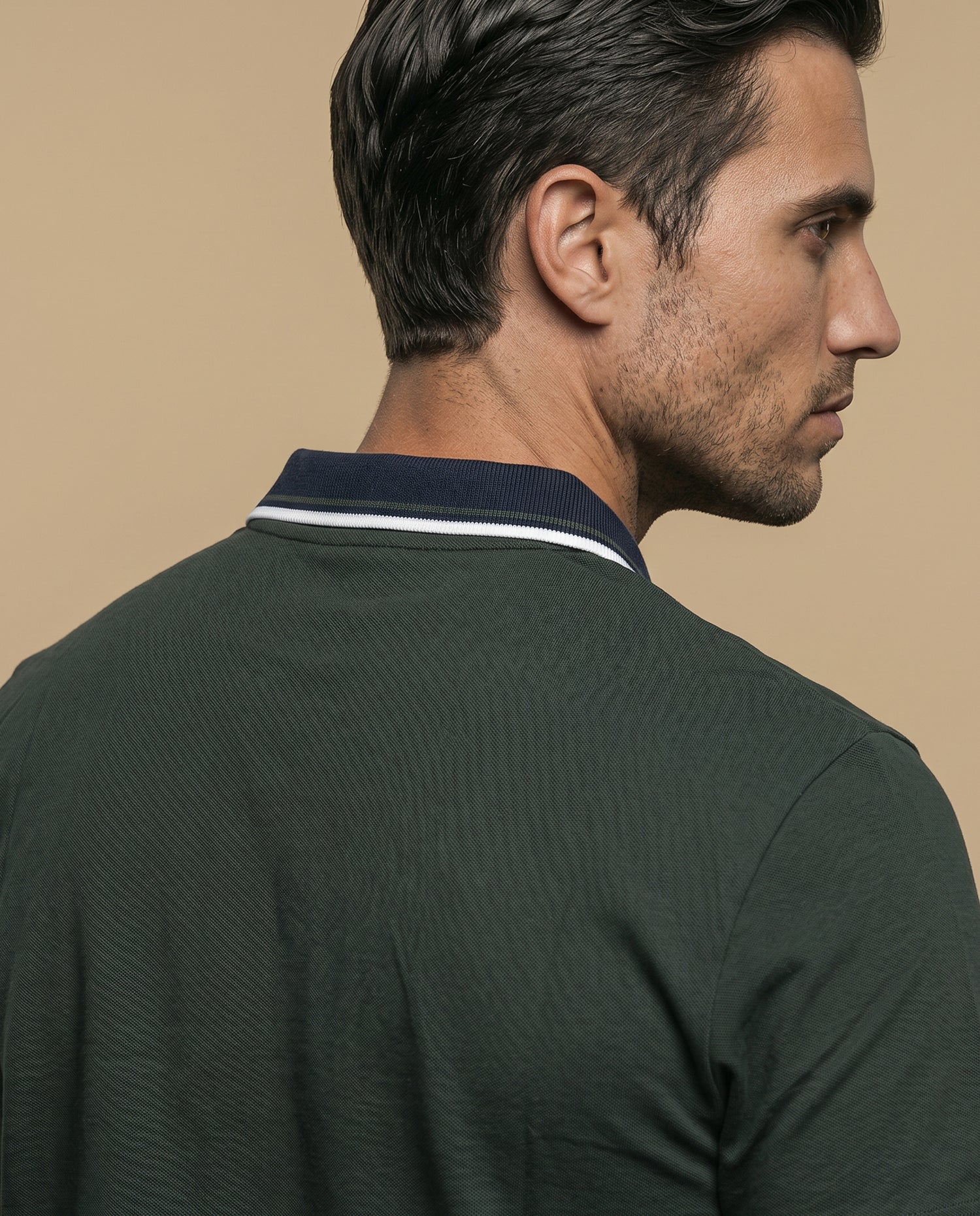 Polo manga corta con franja horizontal y cuello contrastado para hombre - Verde