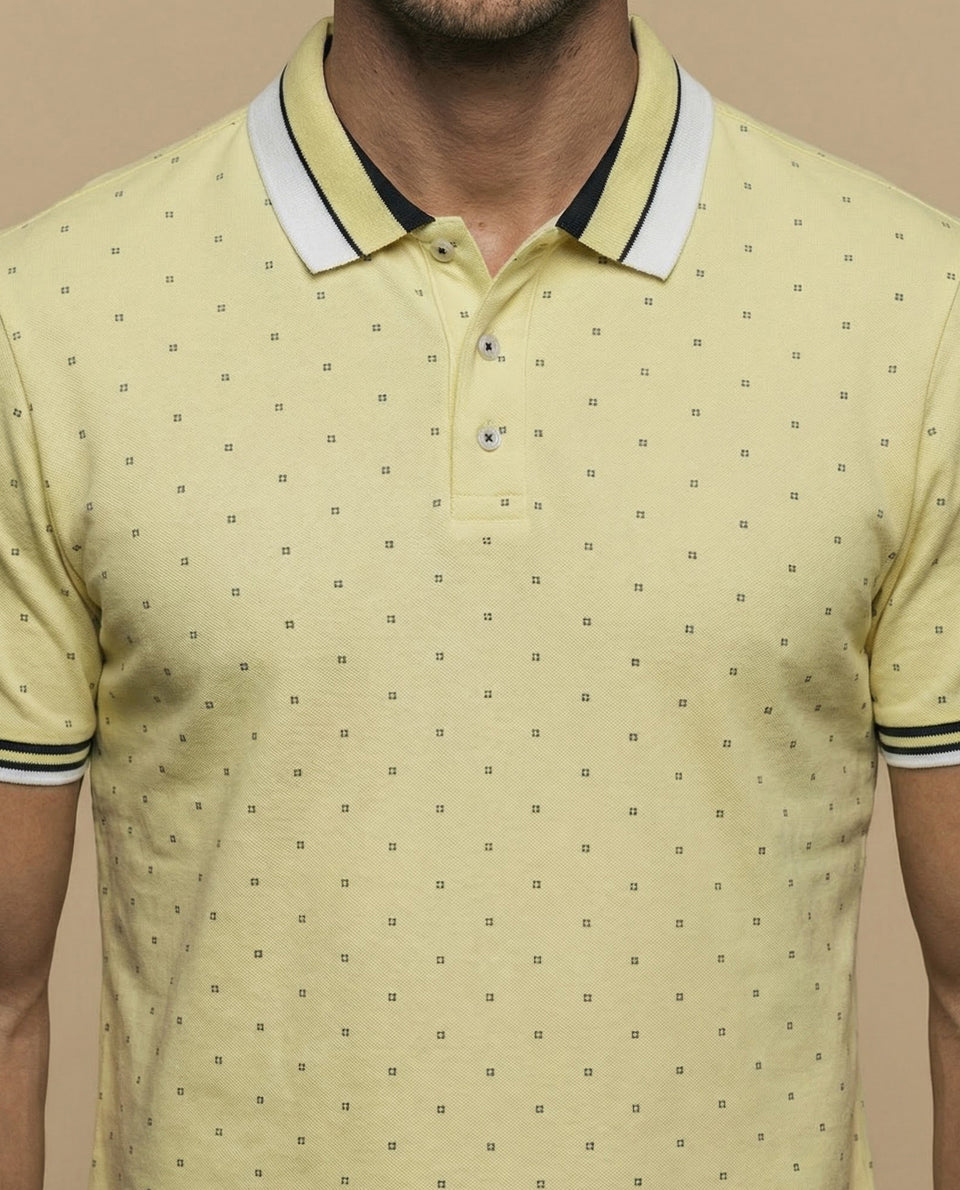 Polo manga corta con estampado de micromotivo geométrico para hombre - Amarillo 34_305E351_AMA150646_3