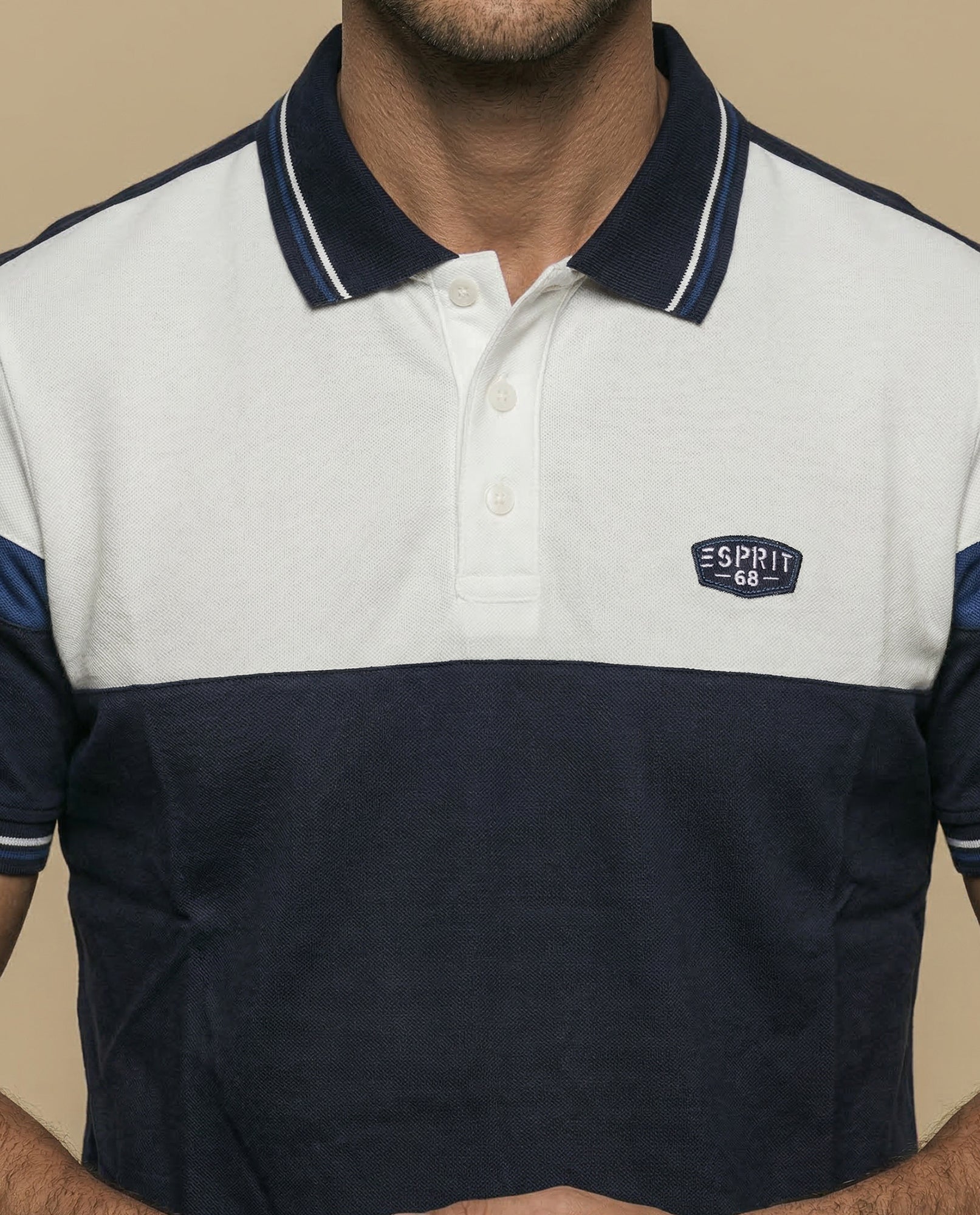 Polo manga corta con diseño de bloques y ribetes a rayas - Azul 34_305E353_AZU164109_3
