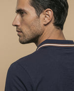Polo manga corta con ribetes a rayas para hombre - Azul