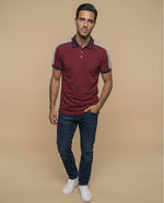Polo manga corta con paneles contrastantes en hombros para hombre - Rojo