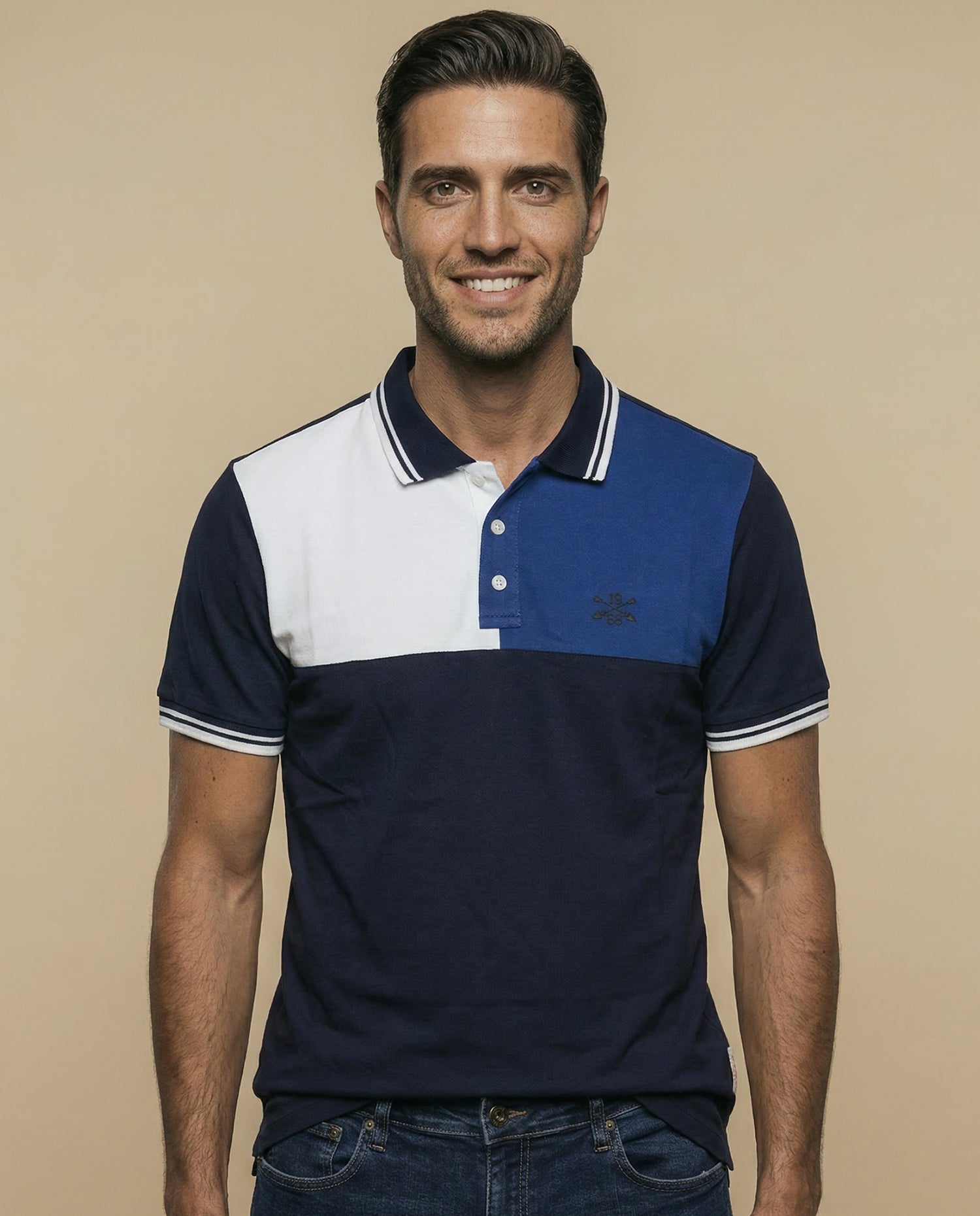 Polo manga corta con diseño de bloques y bordado en pecho - Azul