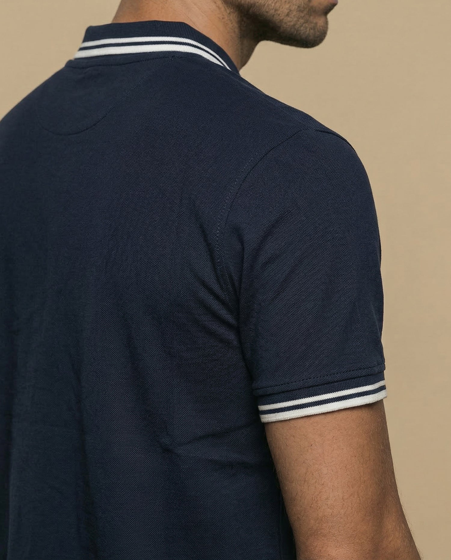Polo manga corta con diseño de bloques y bordado en pecho - Azul