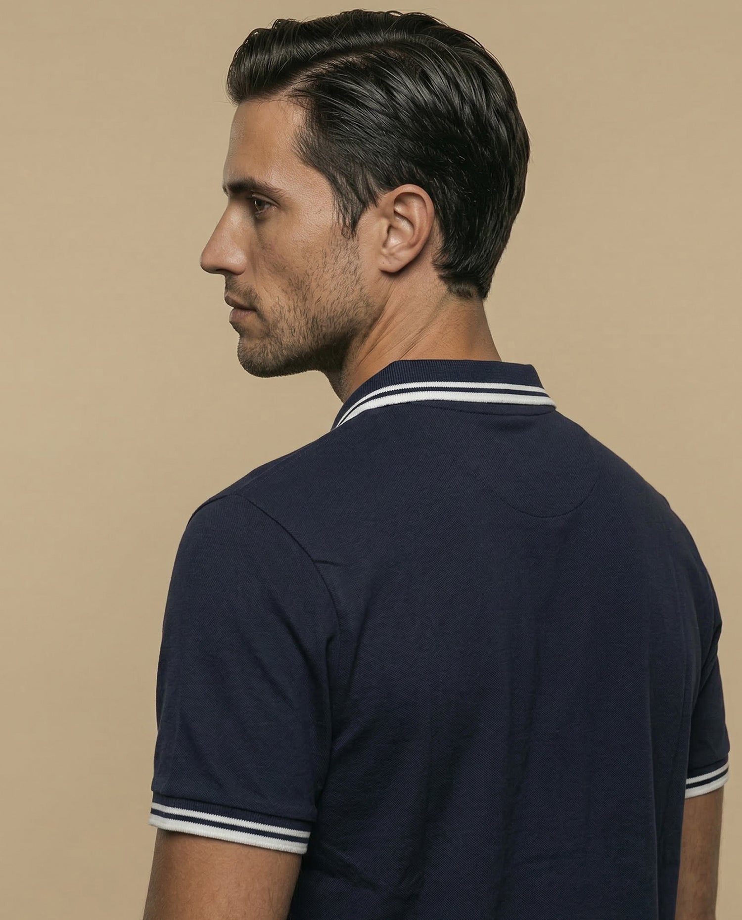Polo manga corta con diseño de bloques y bordado en pecho - Azul