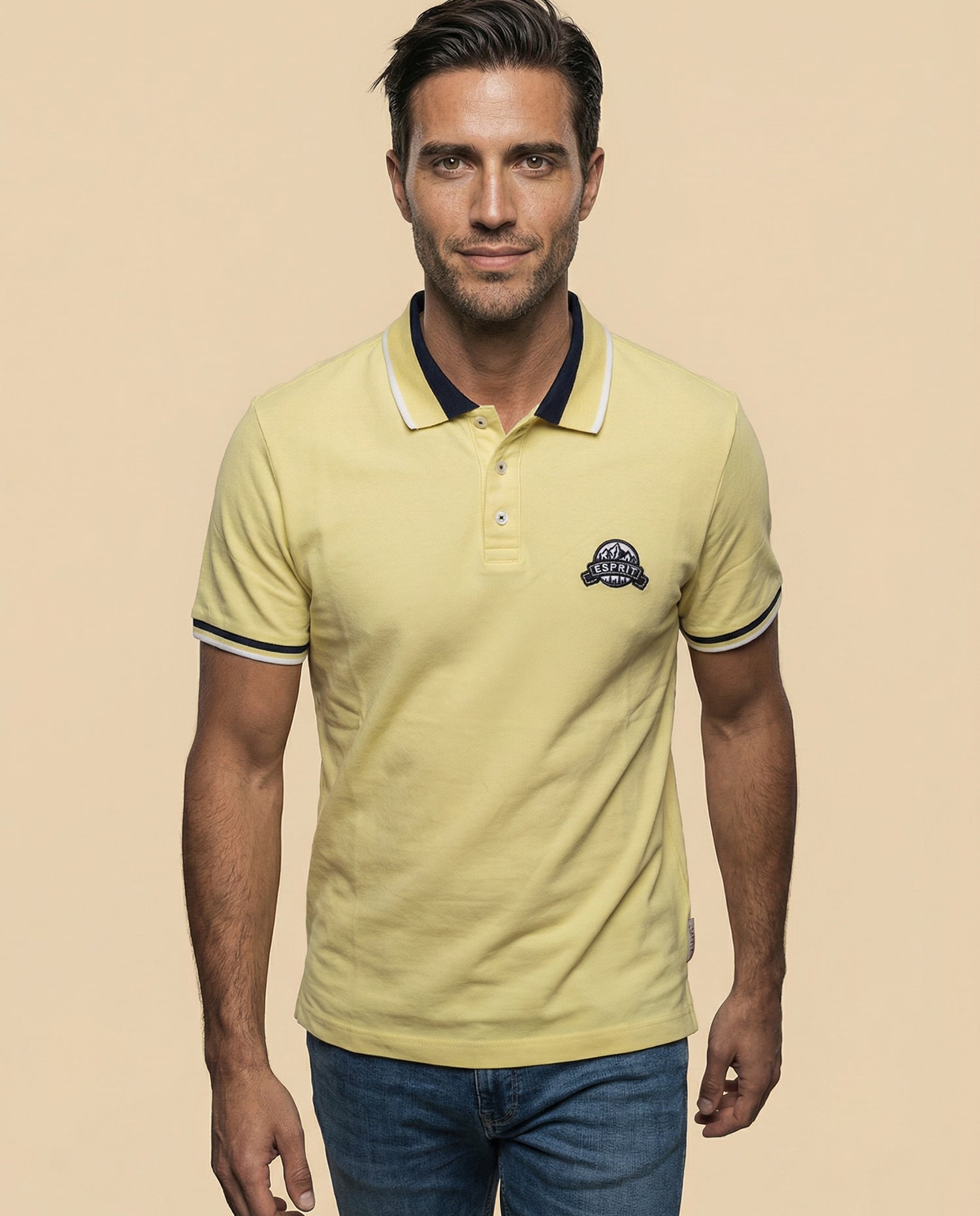 Polo manga corta con ribetes contrastantes para hombre - Amarillo